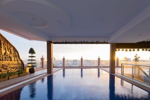 Beautiful Swimming Pool with Studio Apartment for Rent In Chamkar Mon (7)