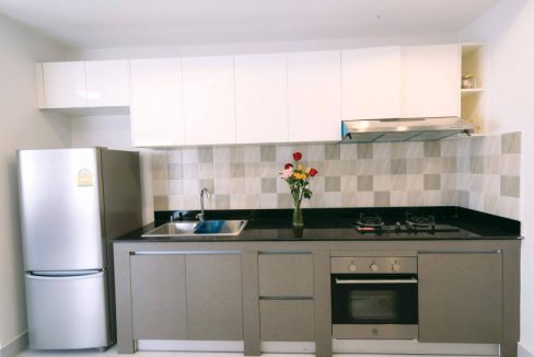 Beautiful Two Bedrooms Apartment for Rent In Khan Toul Kork (10)