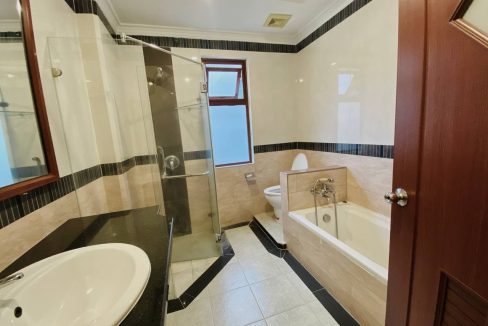 Furnished 2 Bedrooms Serviced Apartment for Rent In BKK (7)