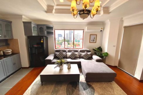 Furnished 3 Bedrooms Serviced Apartment for Rent In BKK (3)