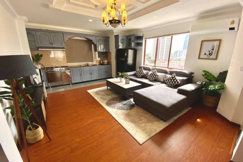 Furnished 3 Bedrooms Serviced Apartment for Rent In BKK (4)