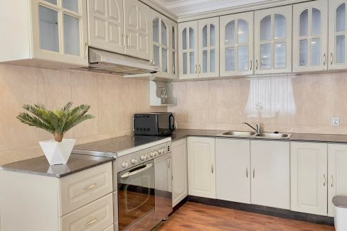 Furnished One Bedroom Serviced Apartment for Rent In BKK (5)