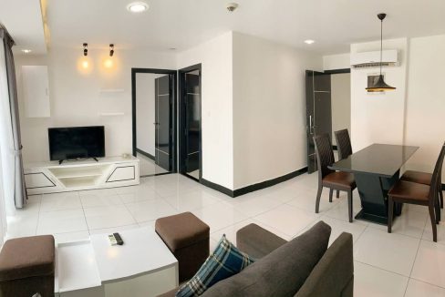 Modern Two Bedroom Apartment for Rent In BKK (5)