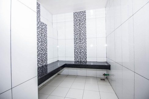 One Bedroom Apartment with Swimming Pool for Rent In BKK (8)