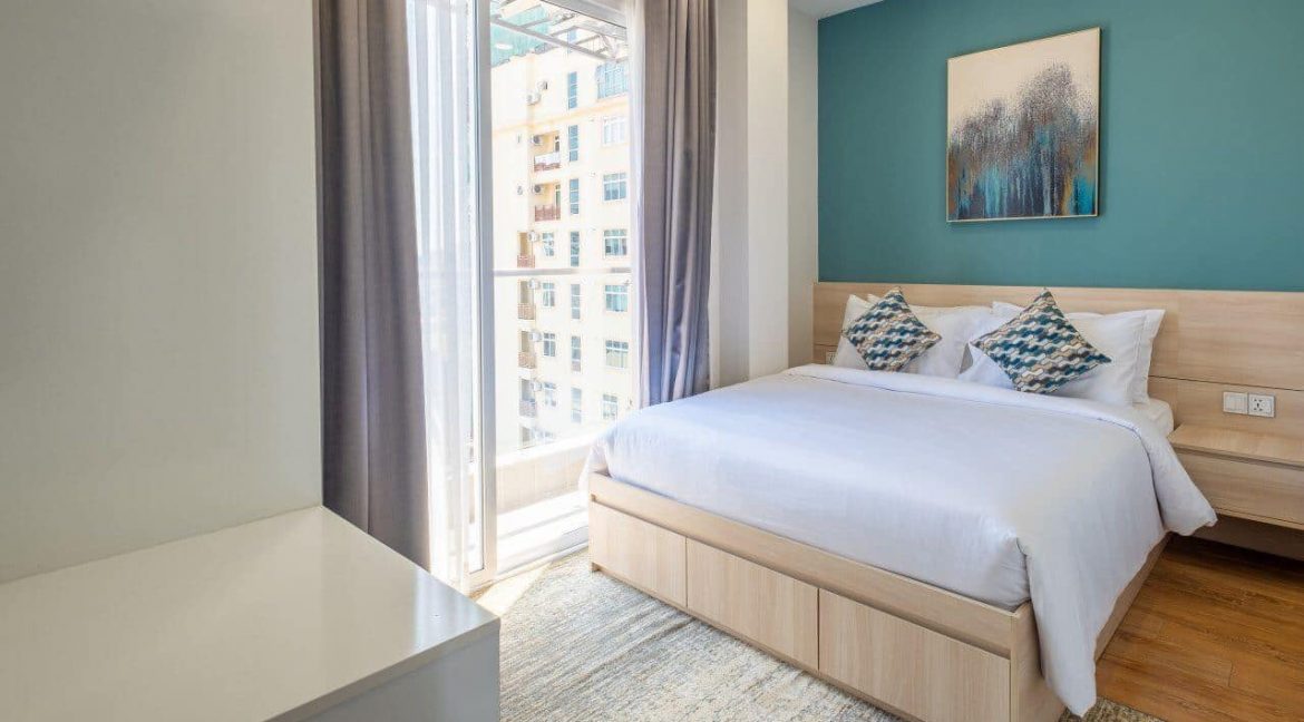 Studio Room Apartment for Rent with Best Location In BKK (1)