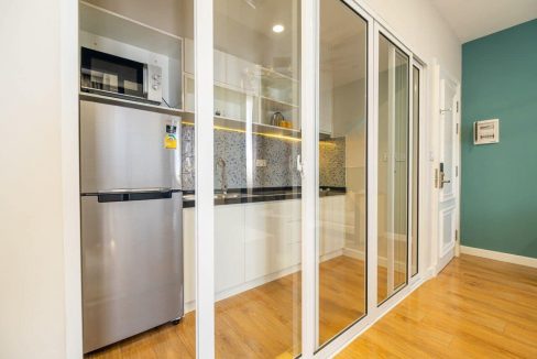 Studio Room Apartment for Rent with Best Location In BKK (4)