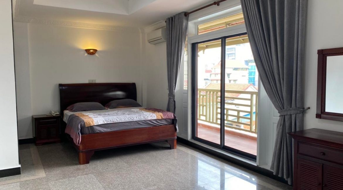 Swimming Pool with Two Bedrooms Apartment for Rent In Khan 7 Makara (1)