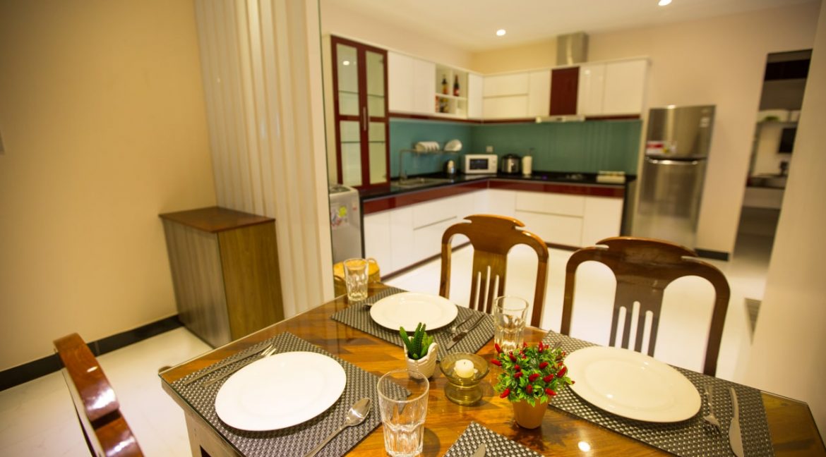 Charming Two Bedrooms Apartment for Rent with Best Location In Boeng Keng Kang (9)
