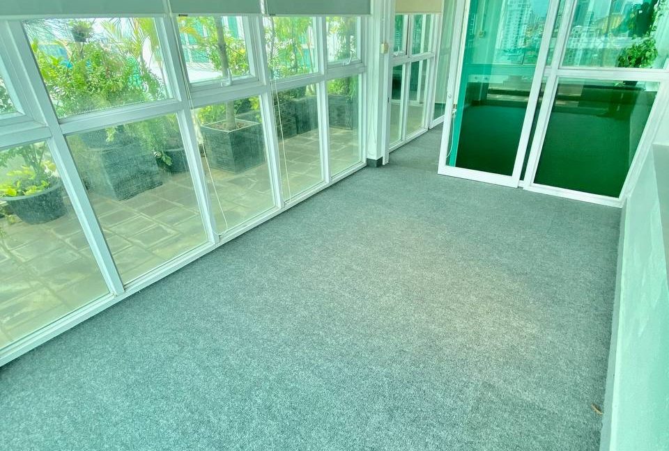 Fully Furnished Three Bedrooms Apartment for Rent In Boeng Keng Kang (11)