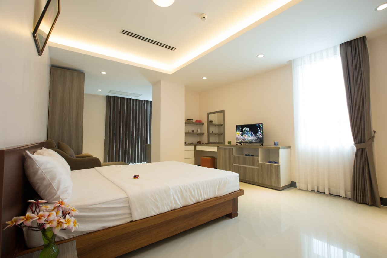 Spacious Three Bedrooms Apartment for Rent In Boeng Keng Kang