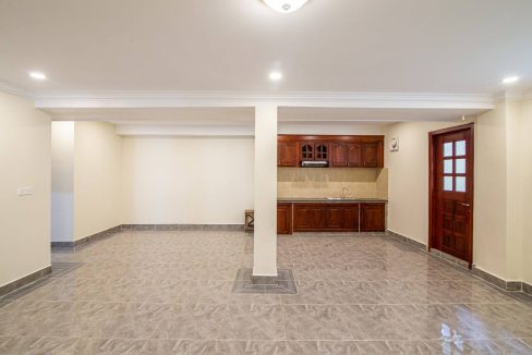 5 Bedrooms Villa for Rent in Bkk1 (7)