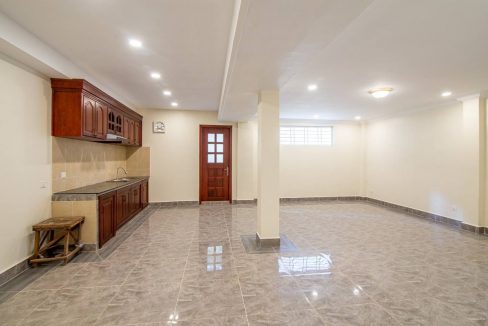 5 Bedrooms Villaa for Rent in Bkk1 (8)