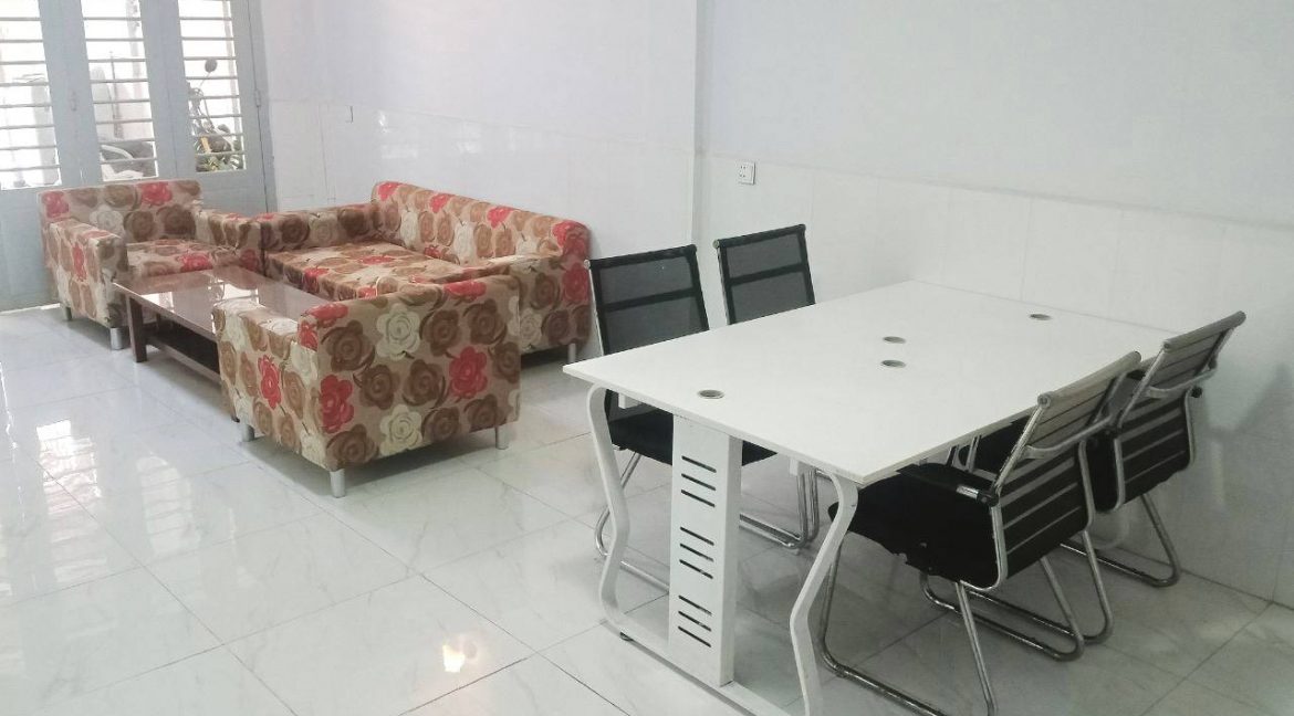 Modern Two Bedrooms Apartment for Rent in Russain Market (5)