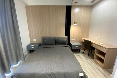 Special Penthouse 5 Bedrooms for Rent In BKK1 (4)