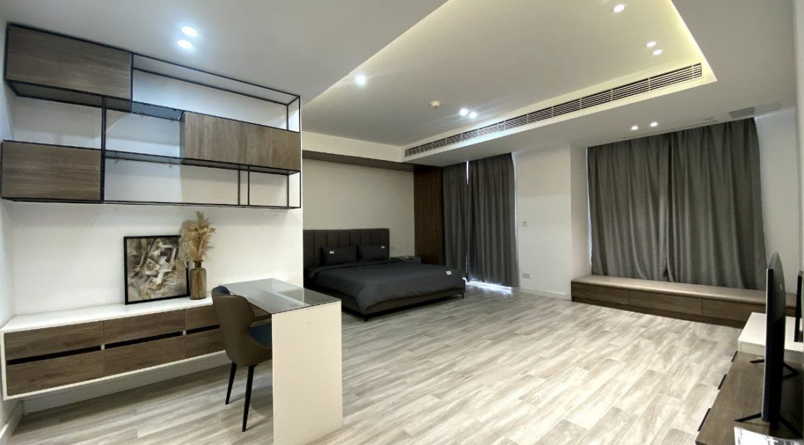Special Penthouse 5 Bedrooms for Rent In BKK1 (7)