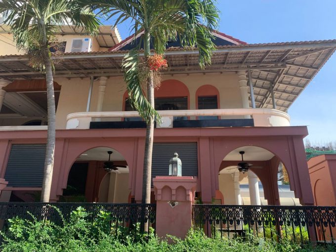 Very Nice Villa For Rent With Best Location in Bkk1 (1)