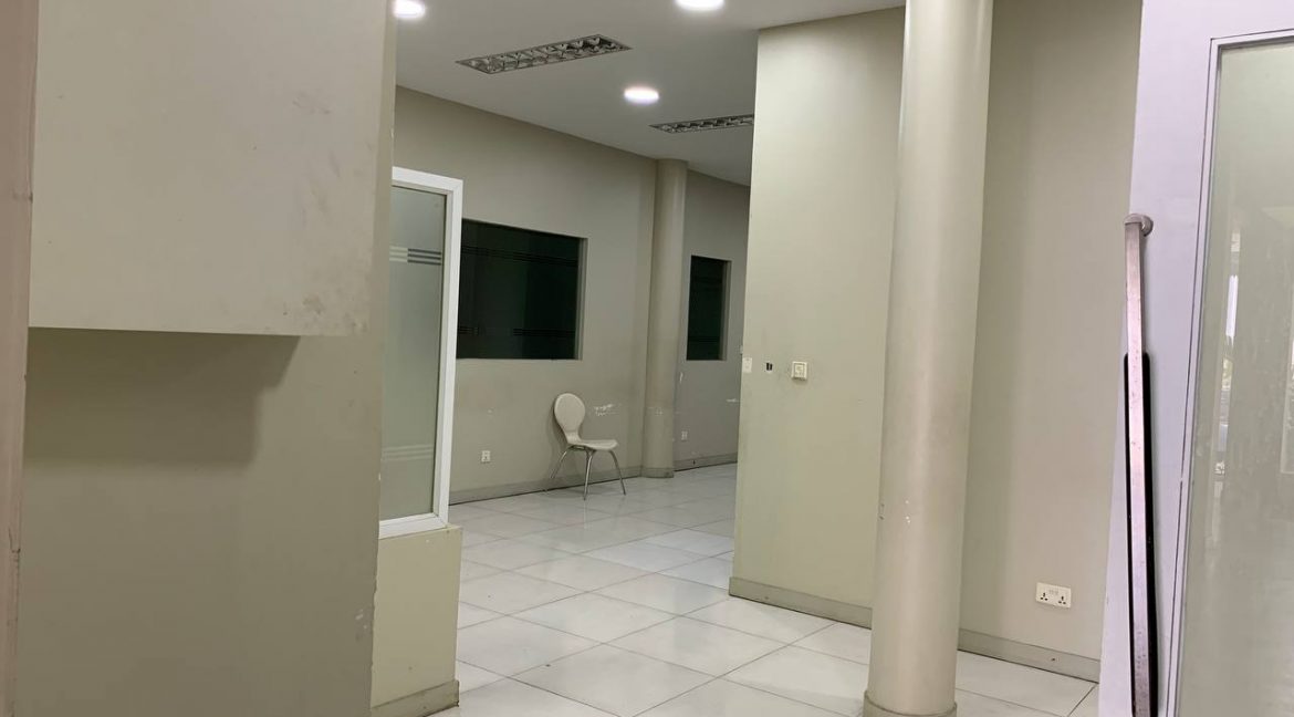 Commercial Building For Rent in Bkk 1 (7)