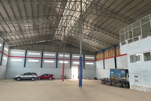 Commercial Warehouse For Rent in Pou Senchey (2)