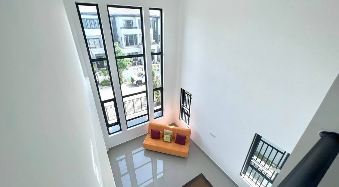 Modern Queen Villa for rent with Best Location in Dangkao (7)