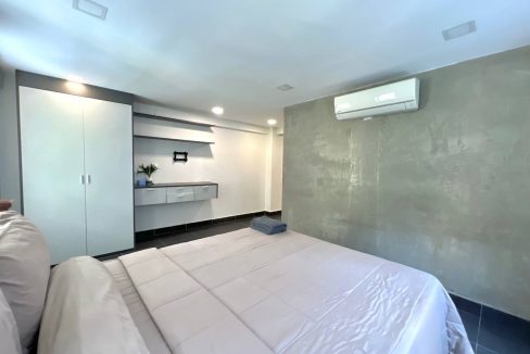 Modern Studio Apartment for Rent in Tonle Bassac (1)