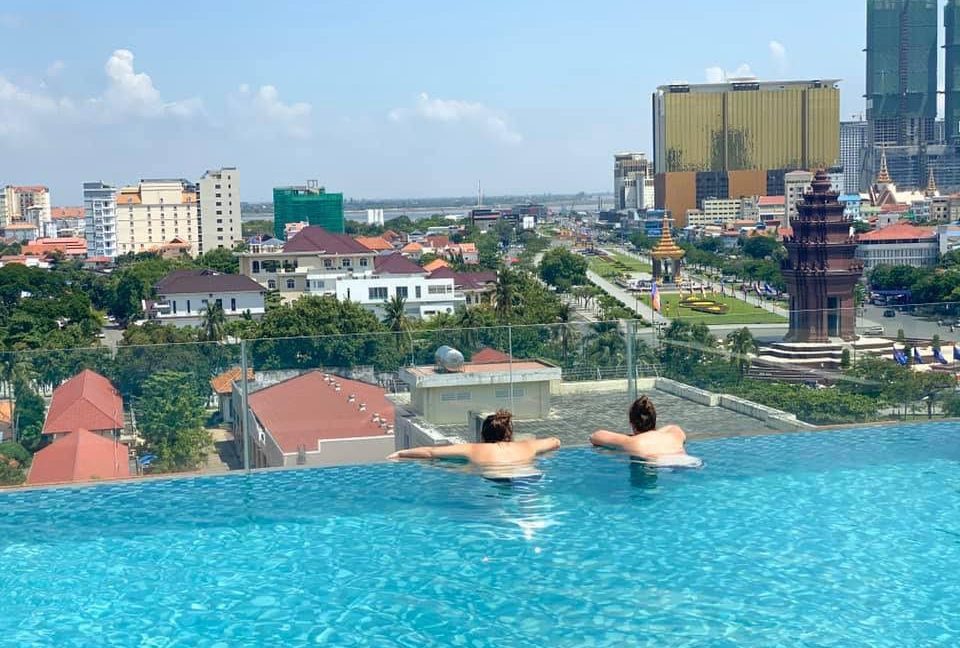 Modern Two Bedrooms Apartment for Rent in Daun Penh (8)