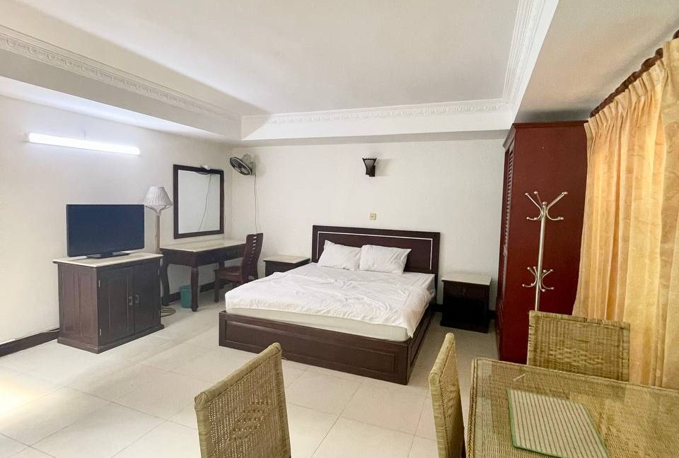 Studio Bedroom Apartment with Very Nice Location In Daun Penh (2)