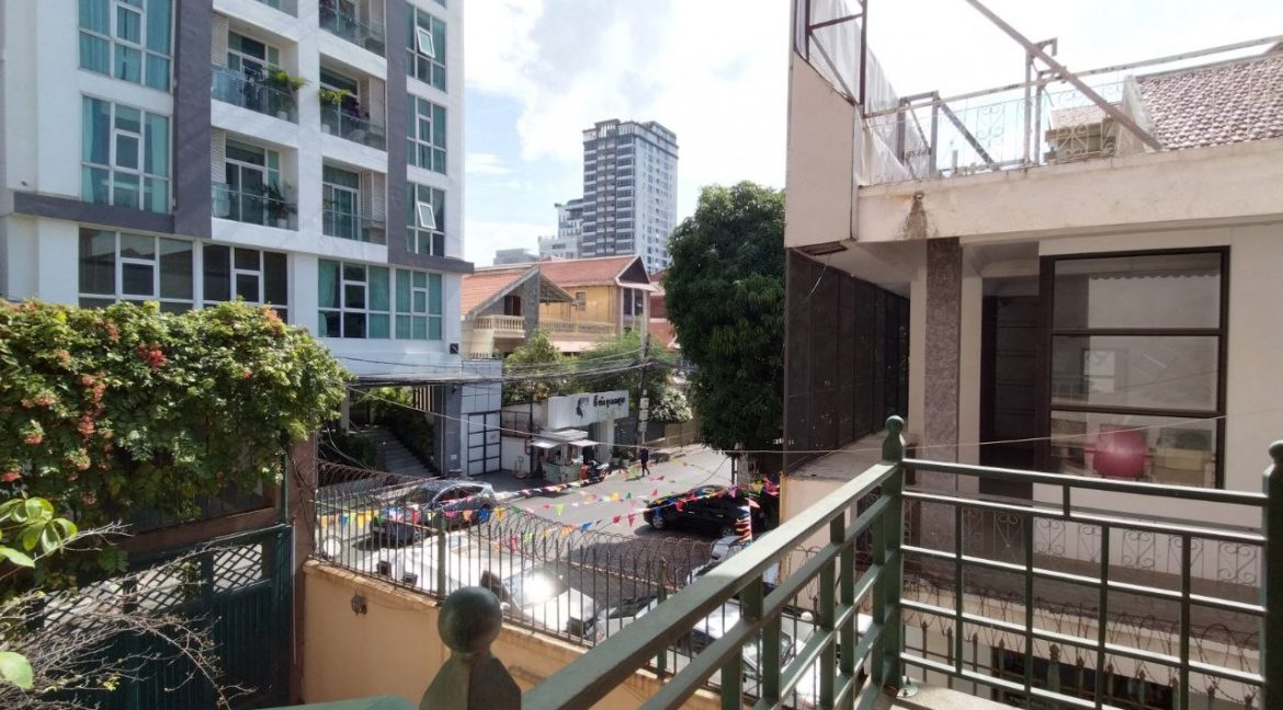 Villa for Rent with Best location in Bkk 1 (17)