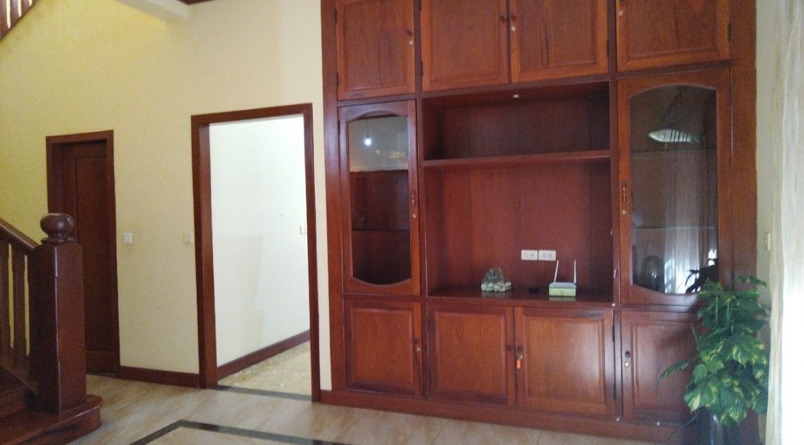 Villa for Rent with Best location in Bkk 1 (5)