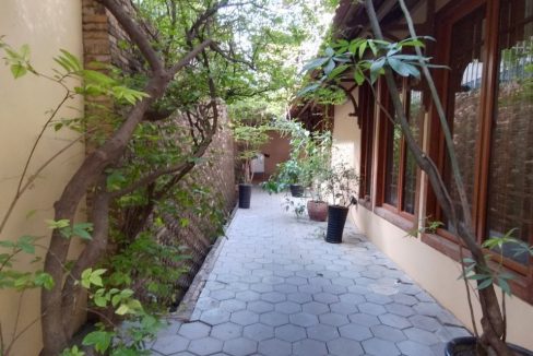 Villa for Rent with Best location in Bkk 1 (8)