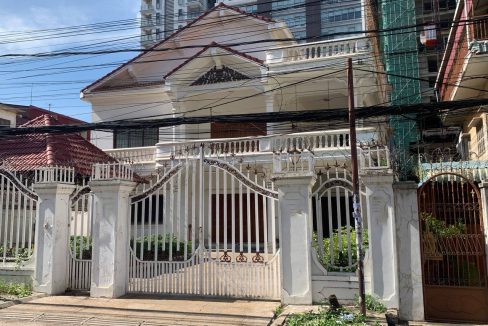 Villa for Rent with Best location in Khan Boeng Keng Kang (2)