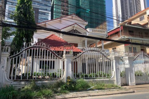 Villa for Rent with Best location in Khan Boeng Keng Kang (3)