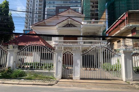 Villa for Rent with Best location in Khan Boeng Keng Kang (4)