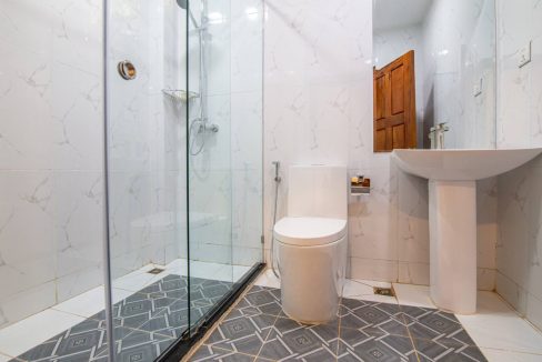 Villa for Rent with Best location in Bkk1 (10)