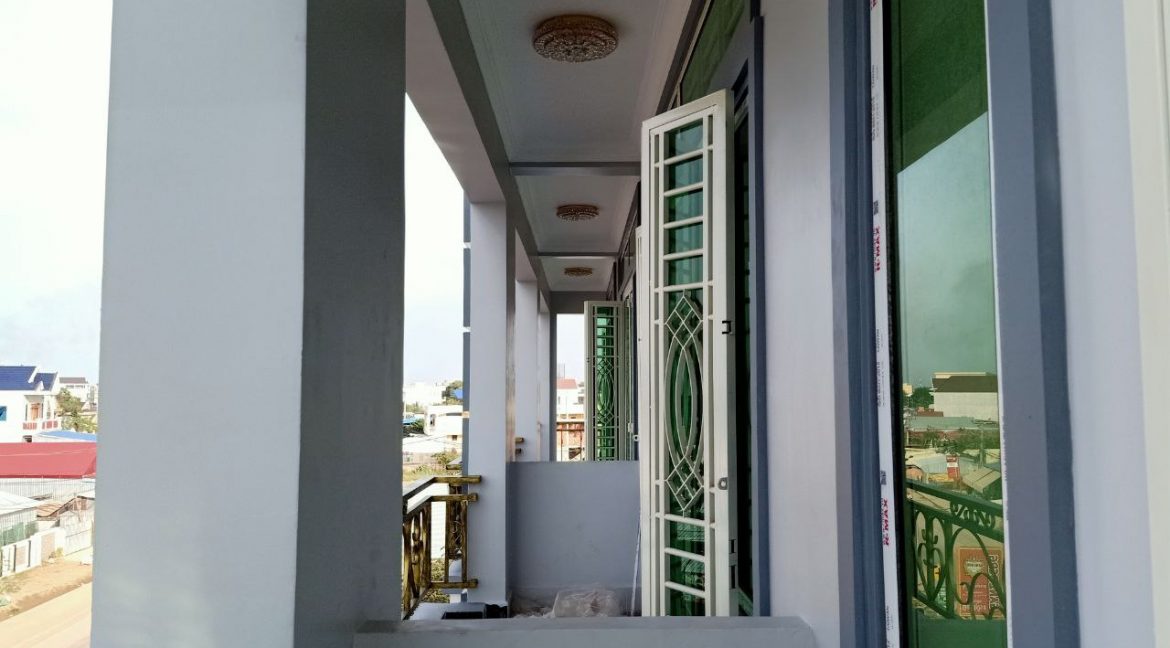 Modern Shophouse for sale in Prek Pnov (5)