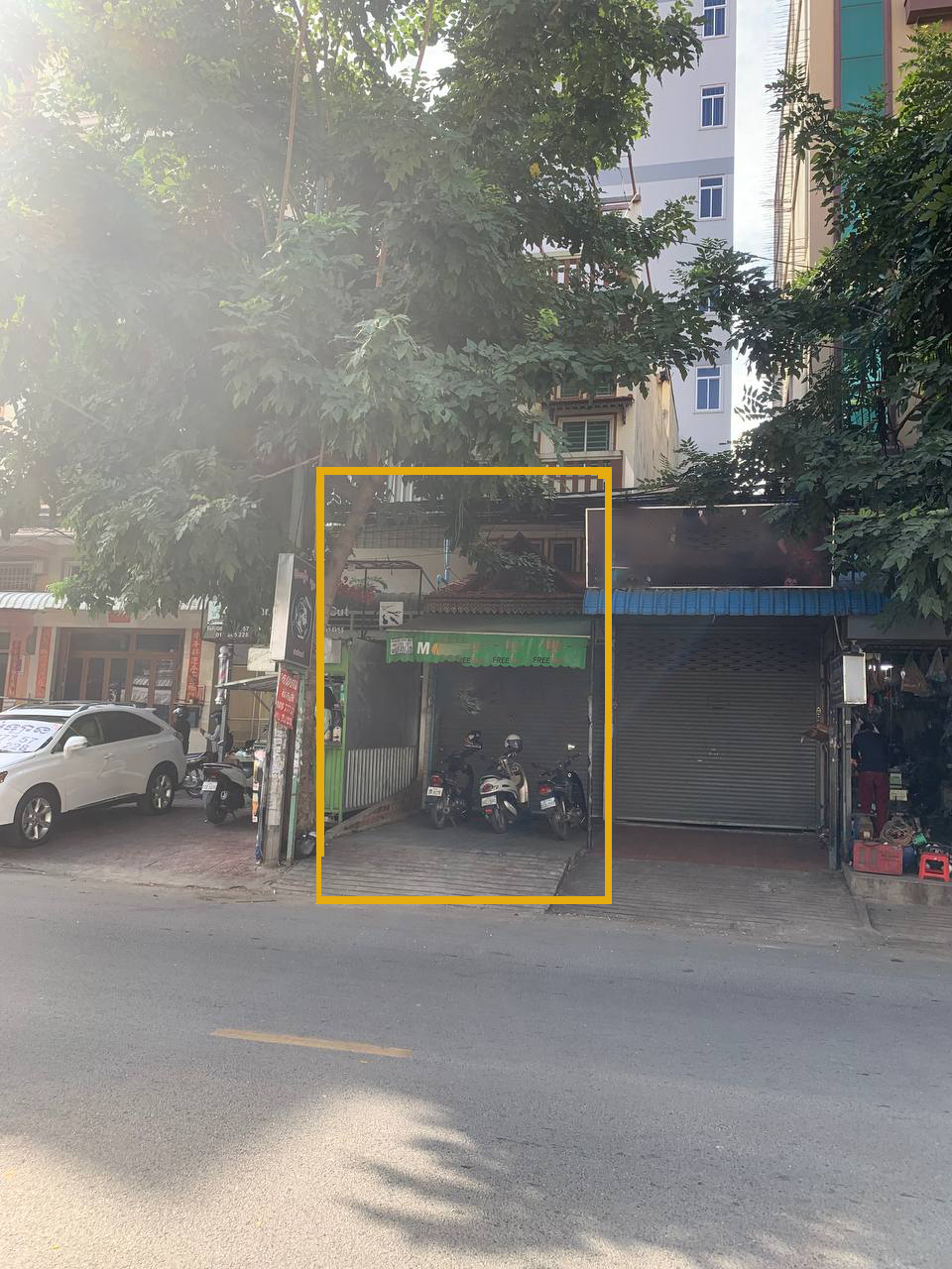 Shophouse for Rent with Good Location nea Tuol Tompong Market